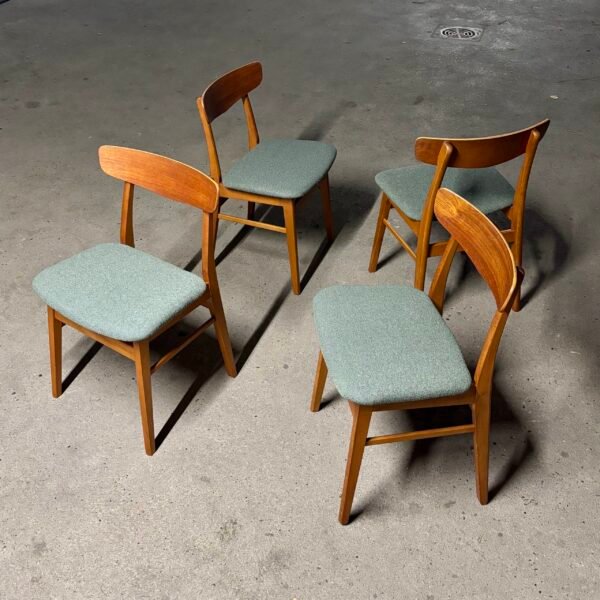 4x Mosbøl by Findahl Dining chairs - Image 3