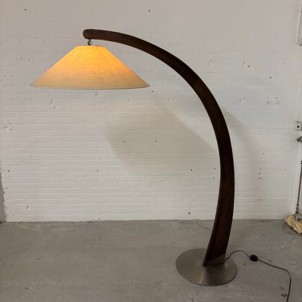Natuzzi Luna floorlamp 90s Italy