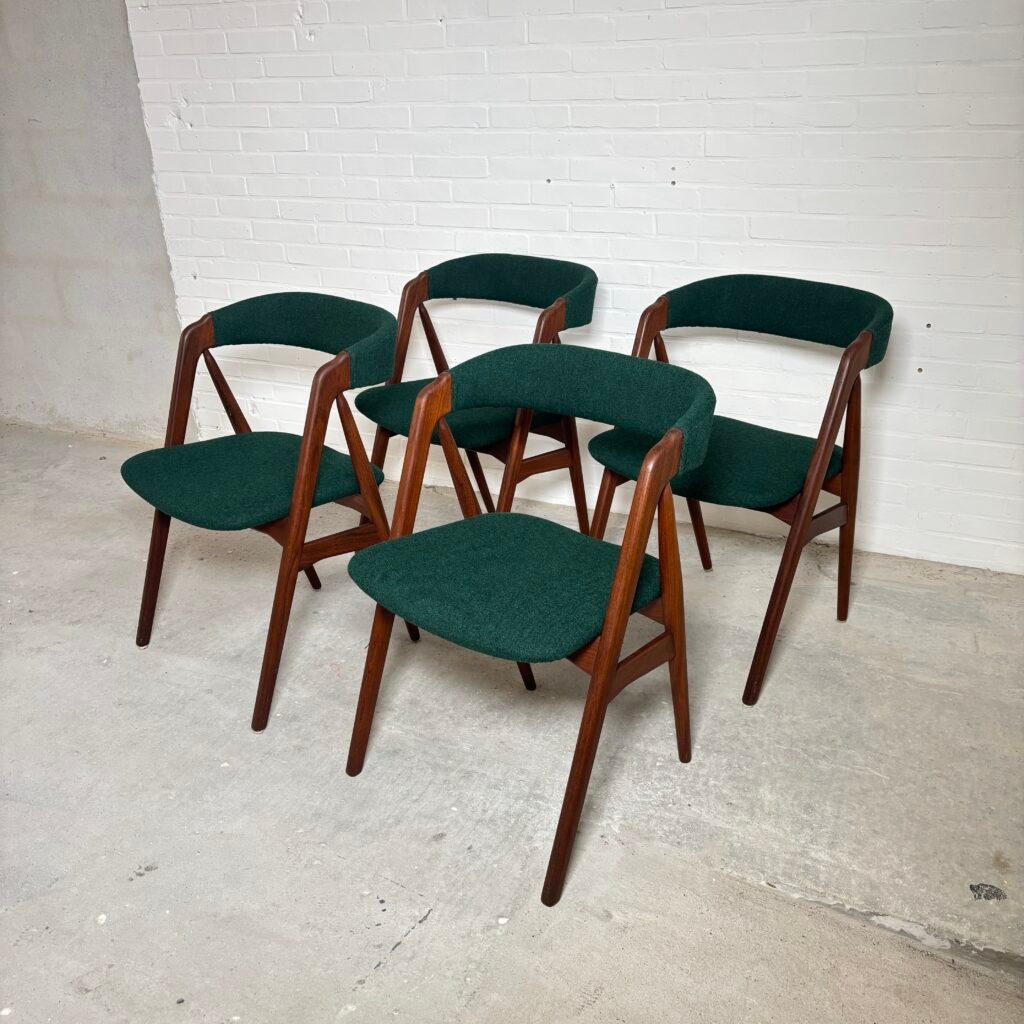 Thomas Harlev model 205 dining chairs