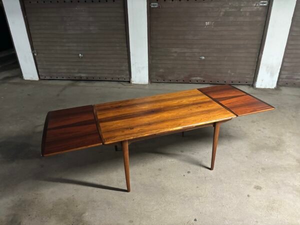 Rosewood dining table designed by Arne Vodder - Image 5