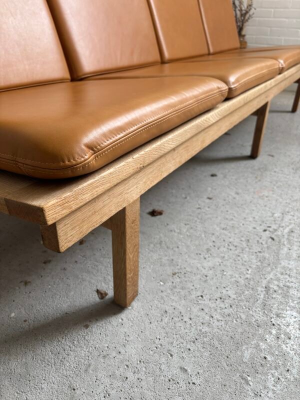 Børge Mogensen BM2219 4-Seater Sofa - Image 5