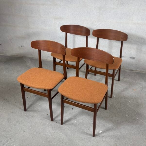 4x Danish “Sax” Teak Dining Chairs - Image 6