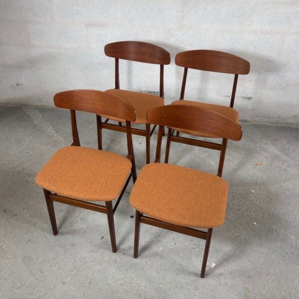 4x Danish “Sax” Teak Dining Chairs - Image 4