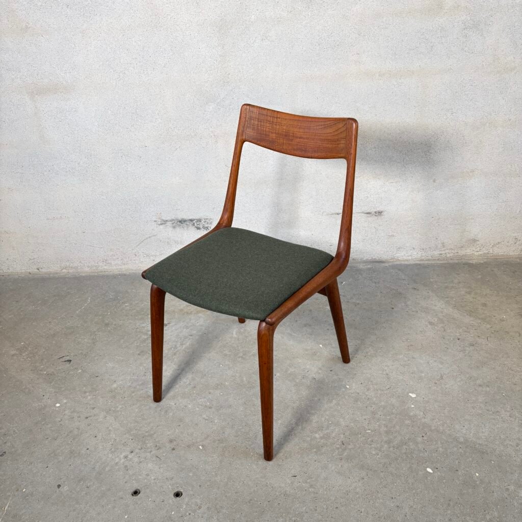 Alfred Christensen’s Boomerang chair teak