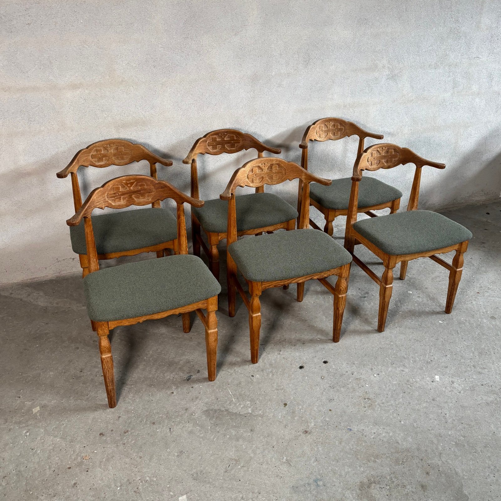 Set of 6 Henning Kjærnulf Dining Chairs — Oak, 1960s