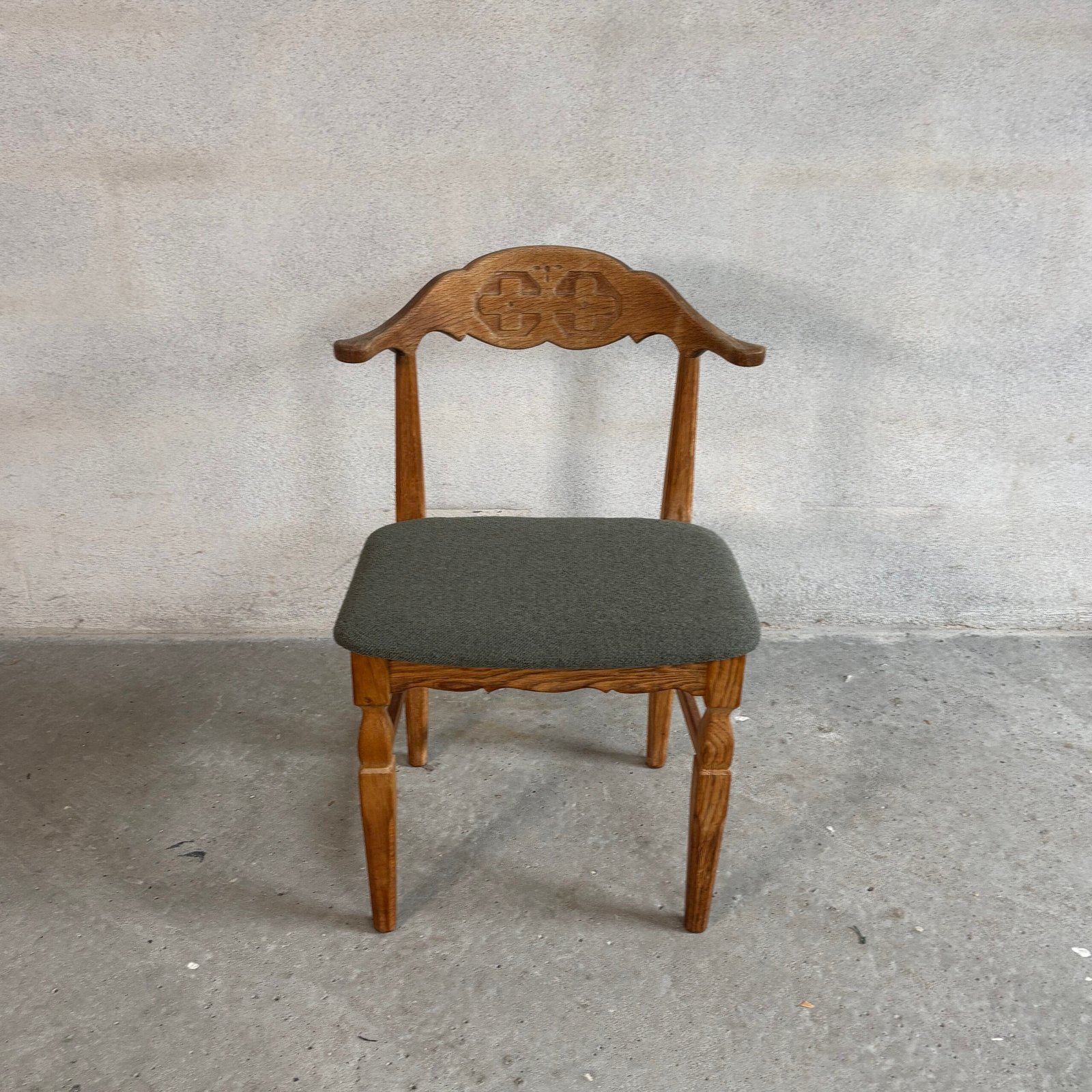 Set of 6 Henning Kjærnulf Dining Chairs — Oak, 1960s - Image 7