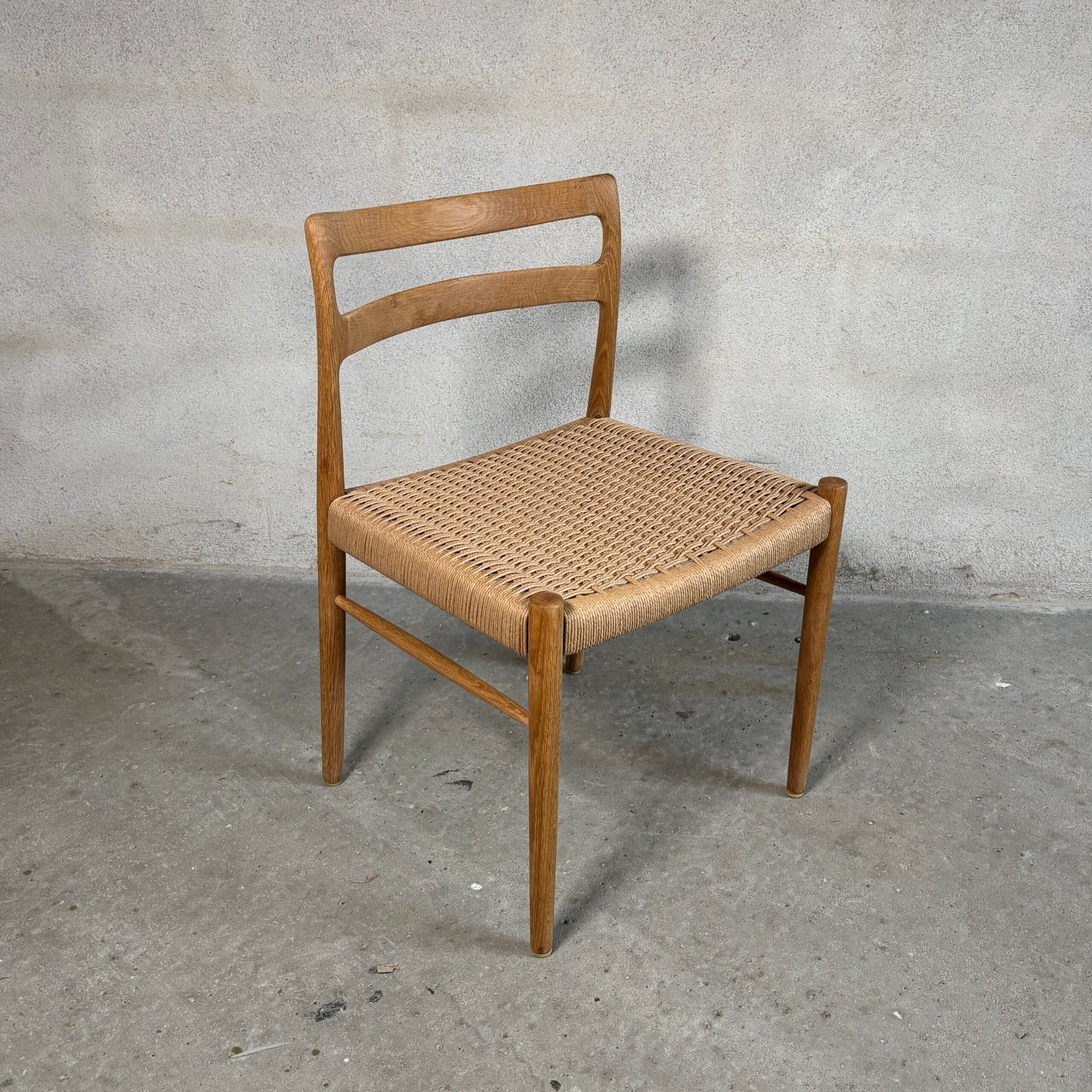 12x Søren Willadsen Oak Dining Chairs – Fully Restored with New Papercord Seats