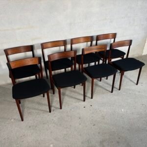 Set of 8 Rosewood Model 39 Dining Chairs by Henry Rosengren
