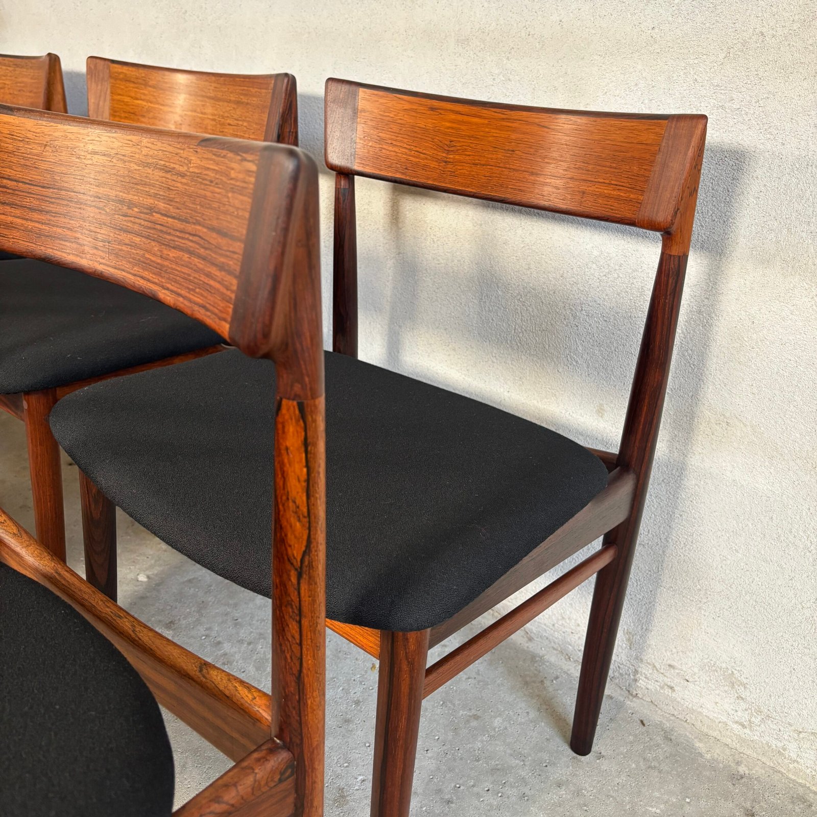 Set of 8 Rosewood Model 39 Dining Chairs by Henry Rosengren - Image 4