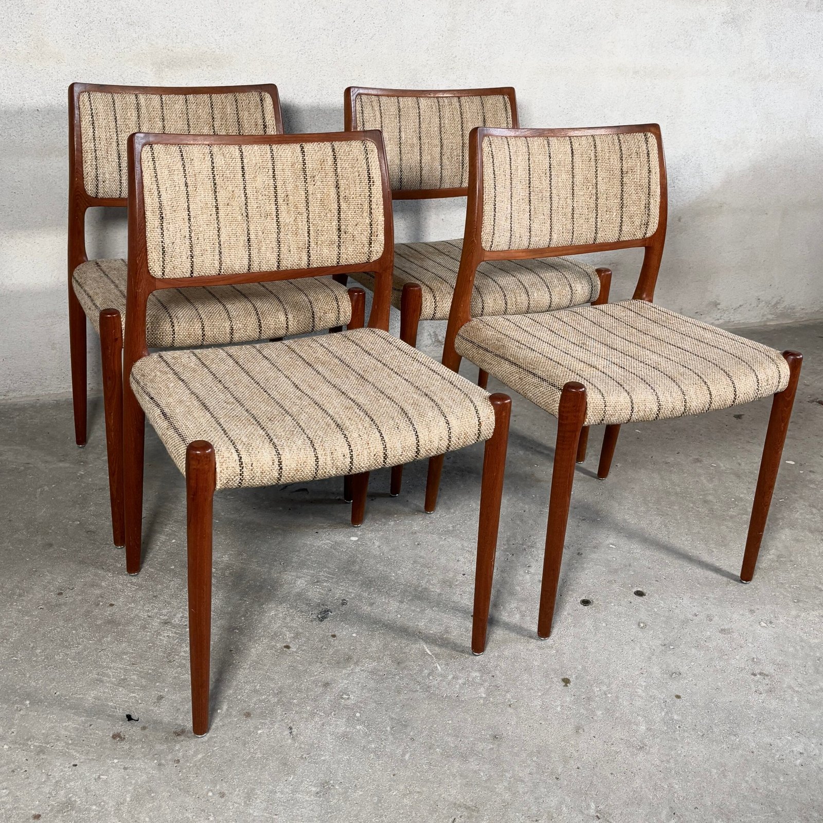 4x Model 80 Dining Chairs by Niels O. Møller - Image 2