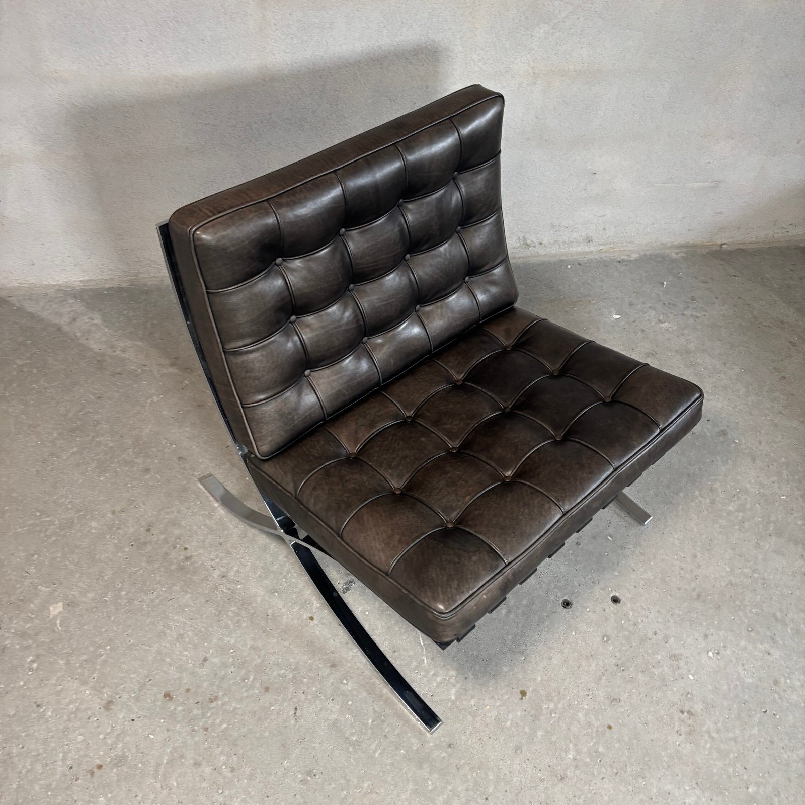 Vintage Barcelona Chair by Ludwig Mies van der Rohe for Knoll Studio - Image 3