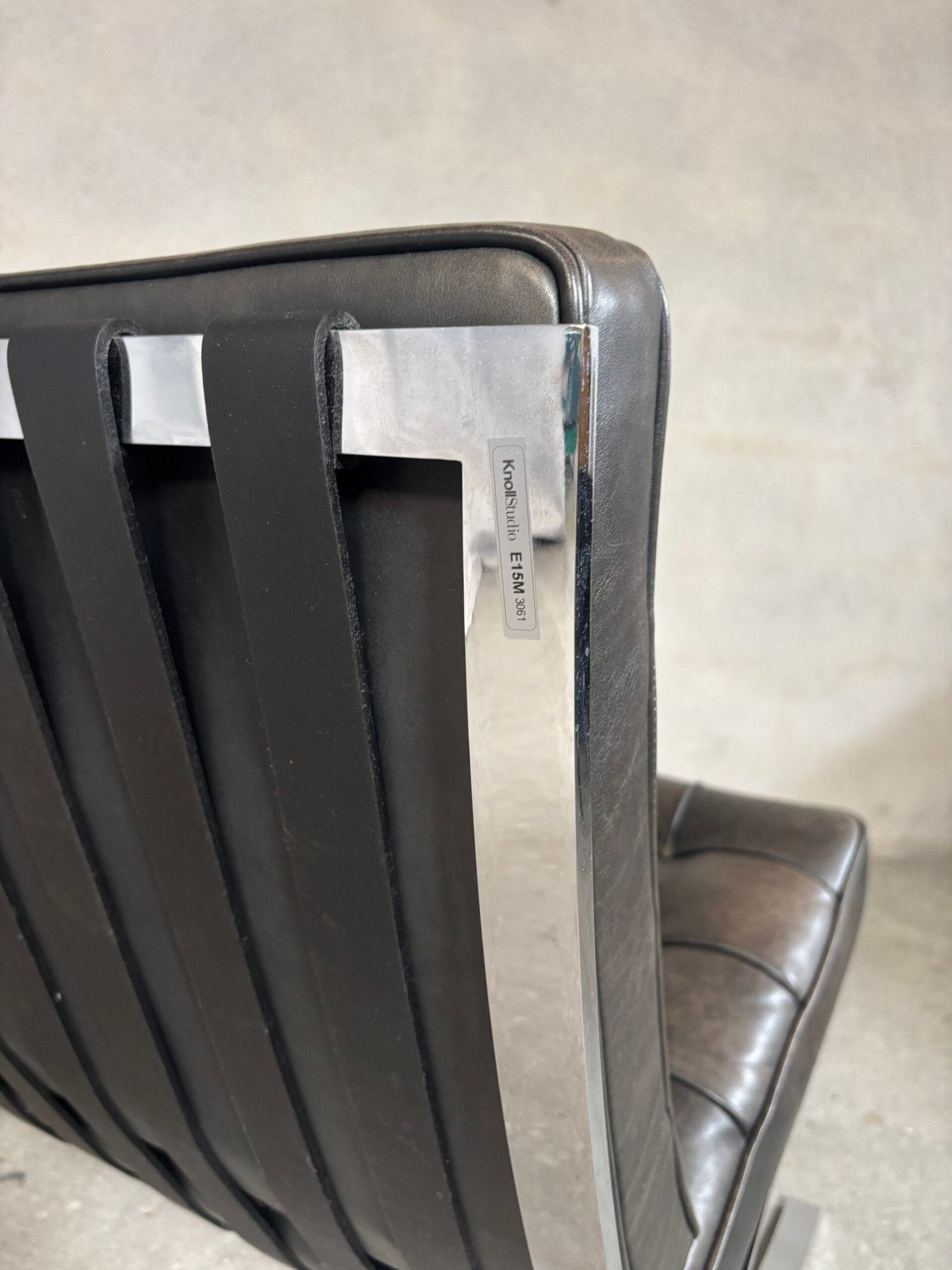 Vintage Barcelona Chair by Ludwig Mies van der Rohe for Knoll Studio - Image 6