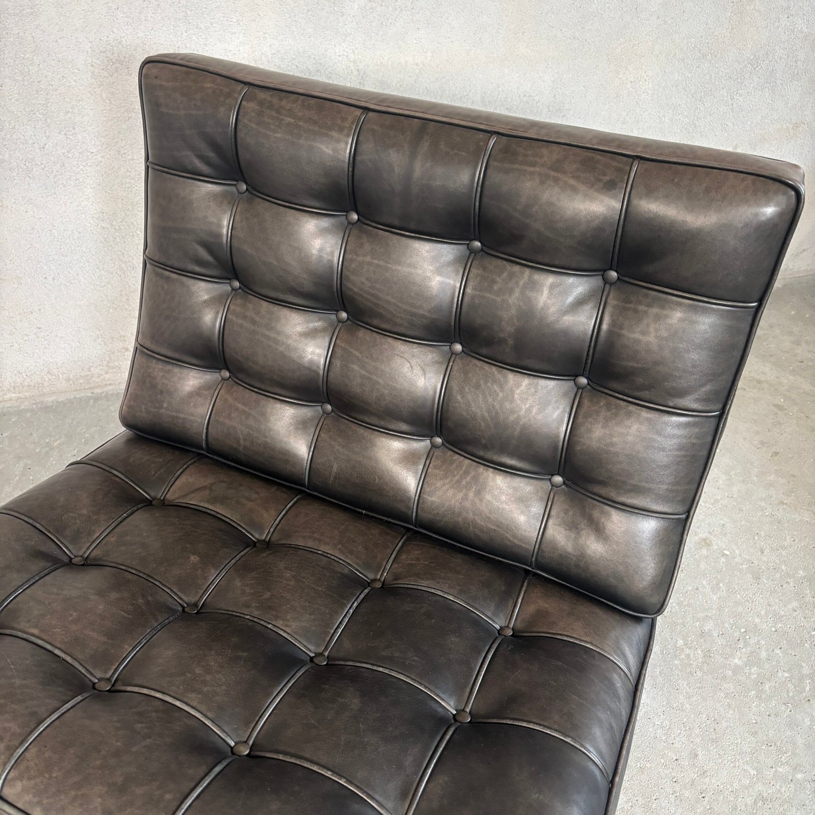 Vintage Barcelona Chair by Ludwig Mies van der Rohe for Knoll Studio - Image 5