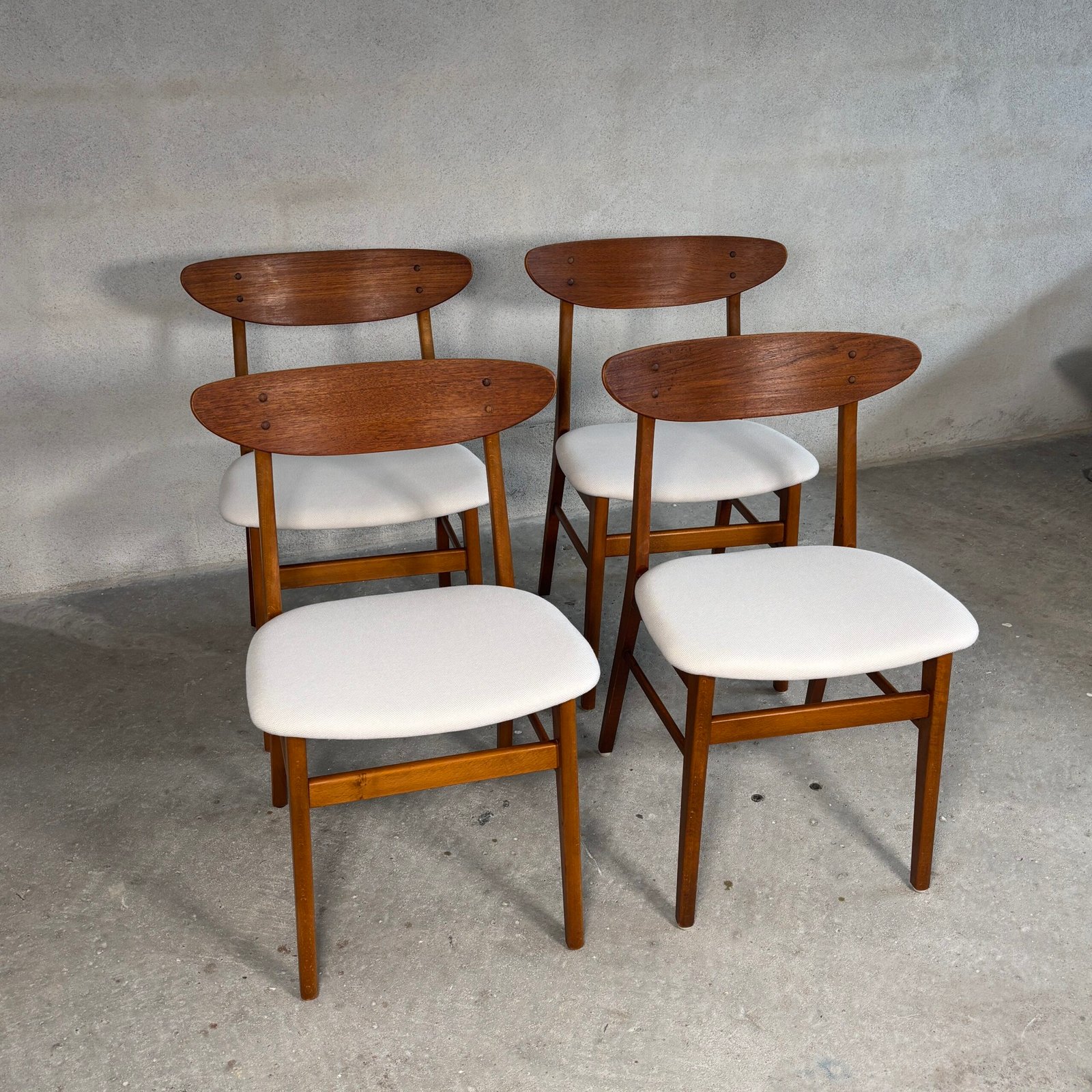 4x Farstrup Model 210 Dining Chairs - Image 2