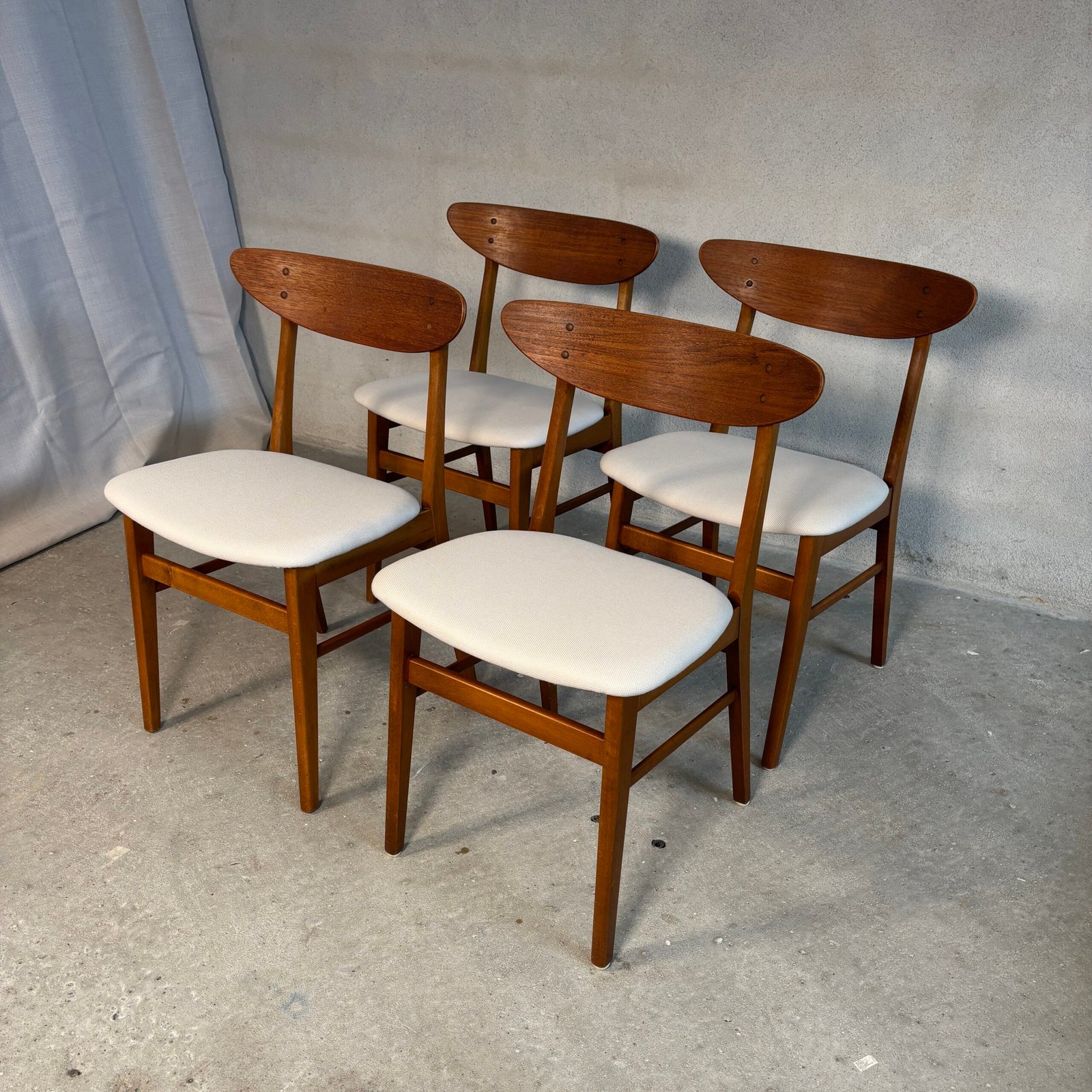 4x Farstrup Model 210 Dining Chairs - Image 5