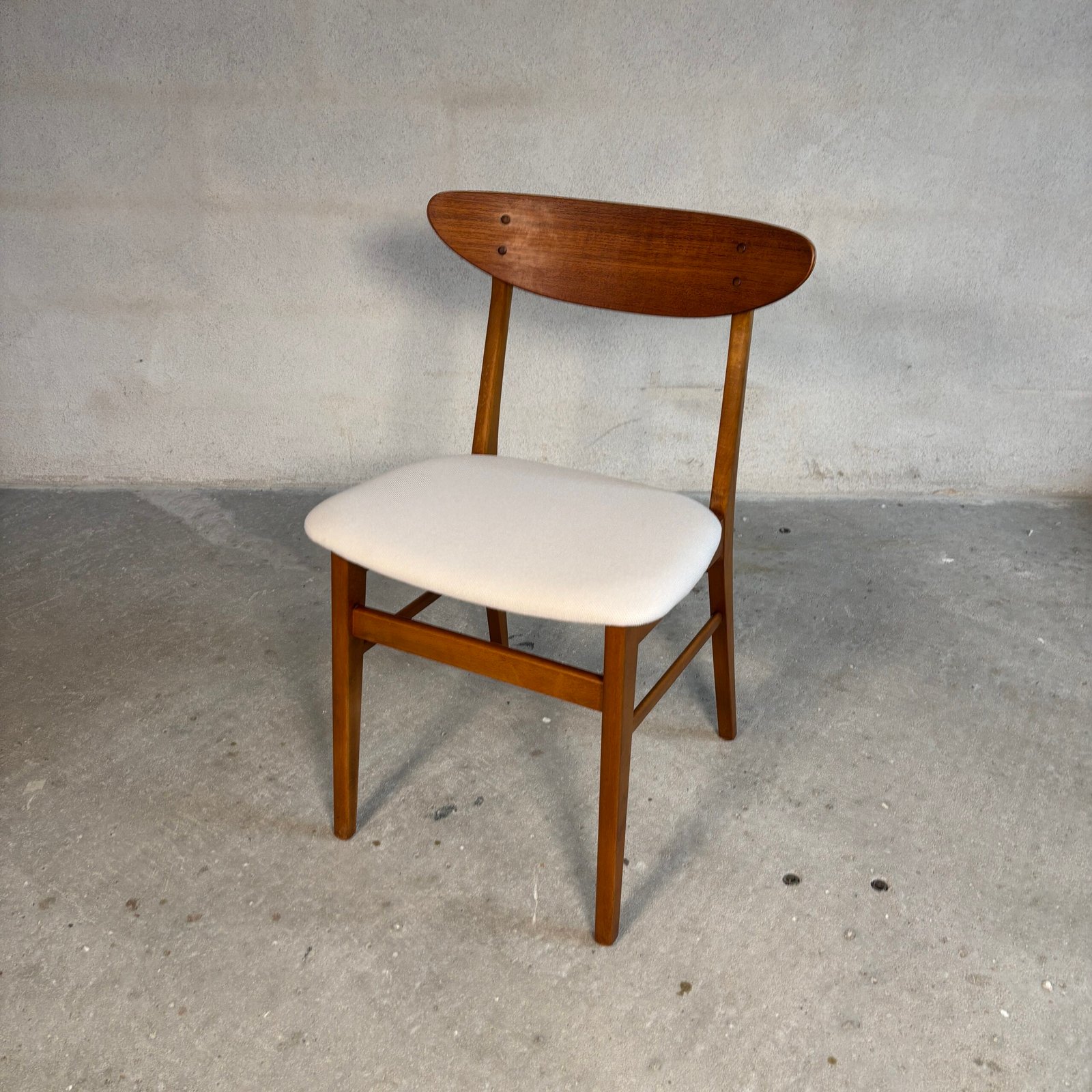 4x Farstrup Model 210 Dining Chairs - Image 7