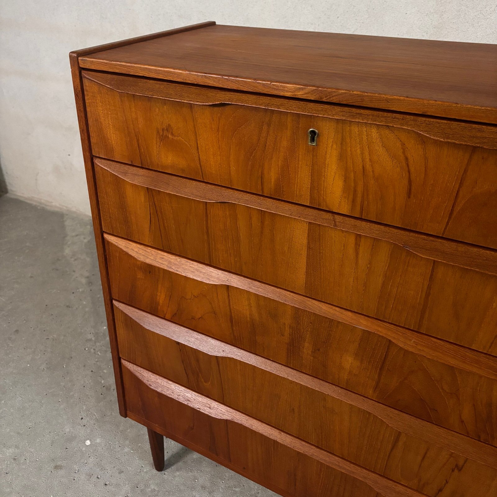 Danish Teak Dresser with 5 Drawers - Image 3